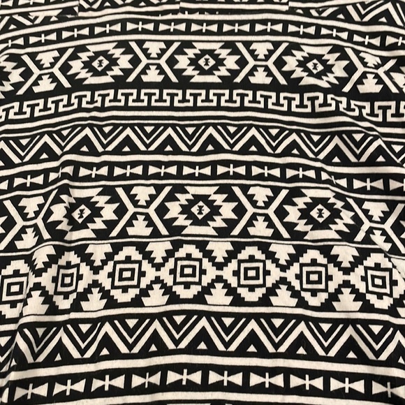 Aztec print dress with shorts - Picture 2 of 3